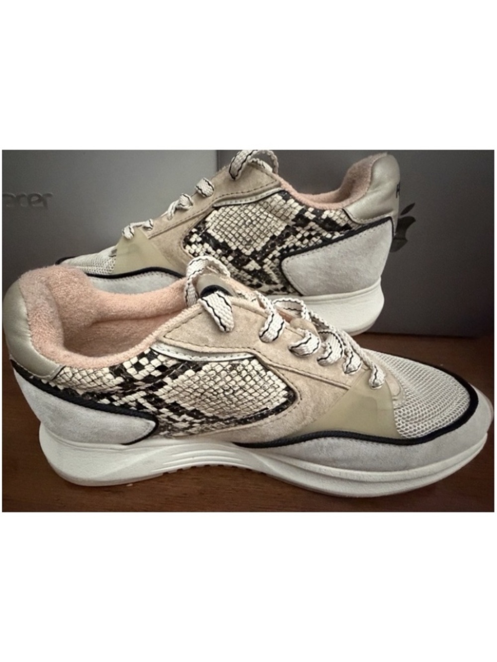 HOFF Ipanema Snake Print Suede Sneakers Women’s Size 9 EU 40